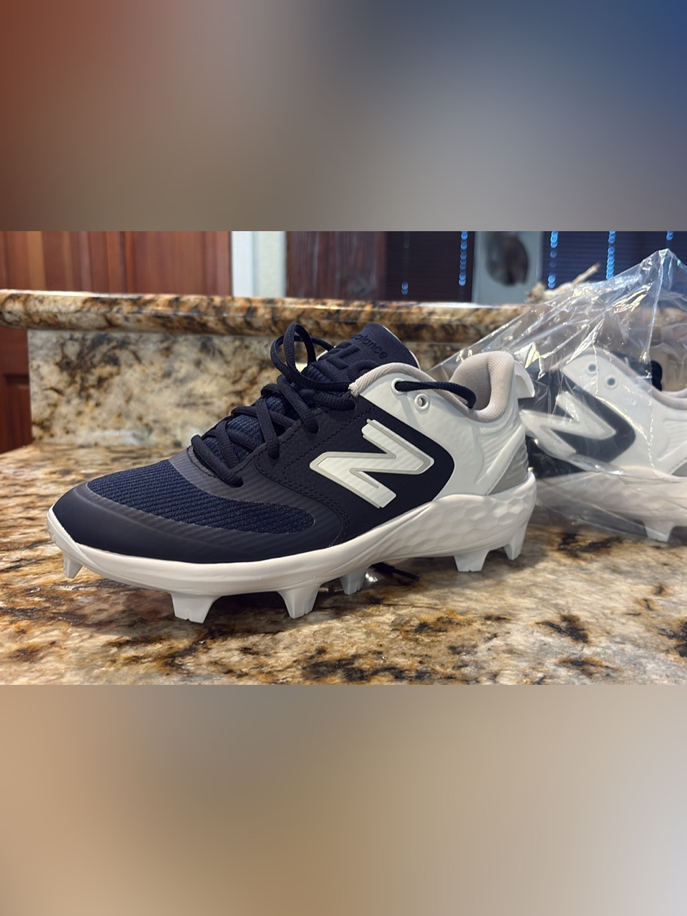 New Balance Fresh Foam Baseball/Softball Cleats Navy White NWOT W 9 / M 7.5